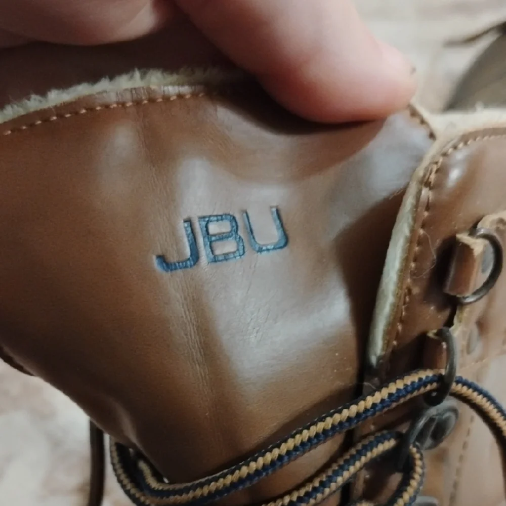 JBU Women's Two-Tone Winter Boots